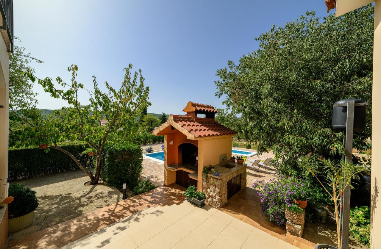 Holiday Home Rokoko Šibenik Exterior foto